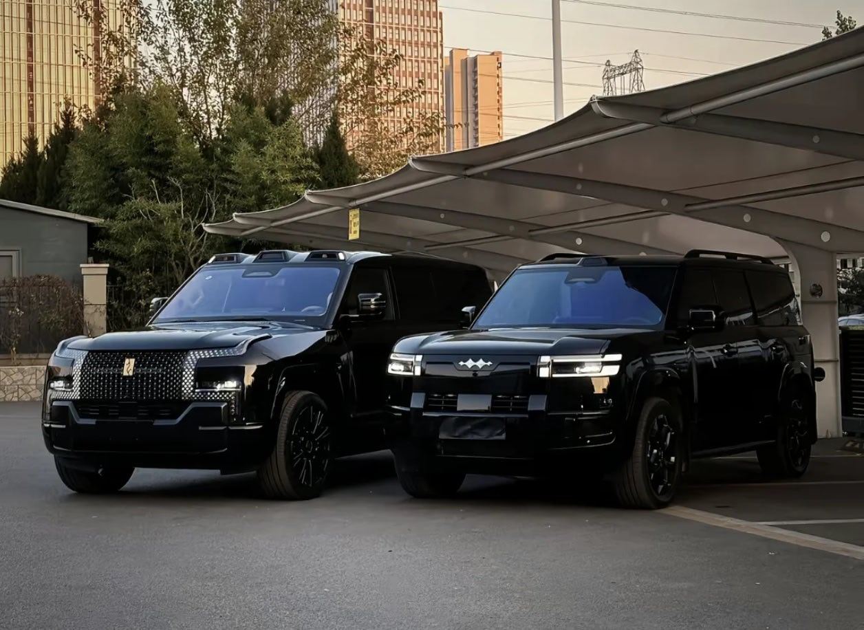 方程豹钛7、仰望U8L同框，都很喜欢