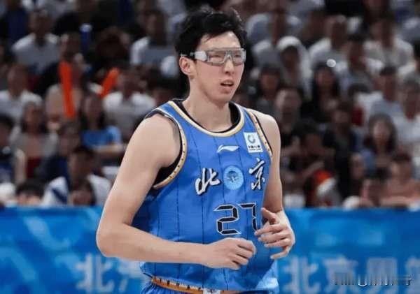 周琦发挥欠佳，北京北汽主场落败！宫鲁鸣早在十年前执教国家队时就指出，周琦的体能
