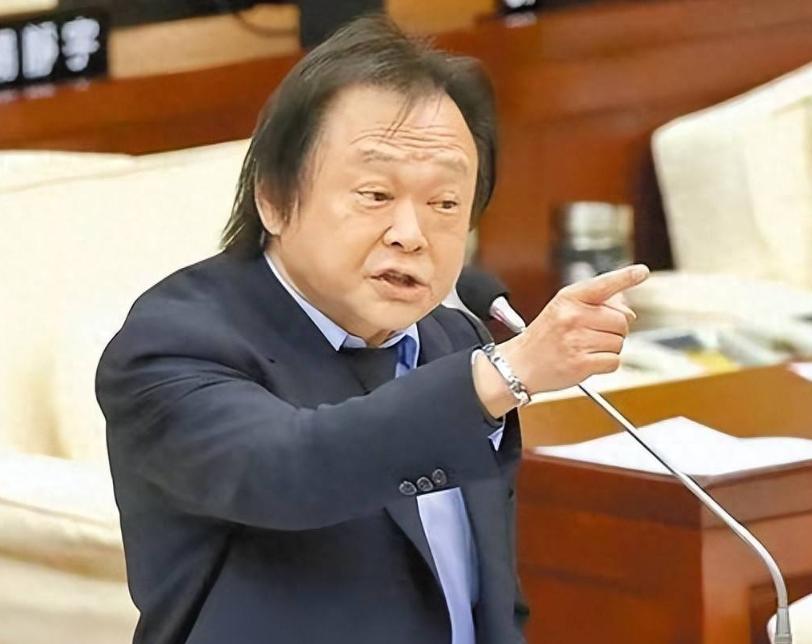 王世坚想来大陆！民进党慌不择路了！馆长喊王世坚来大陆看看。民进党那边反