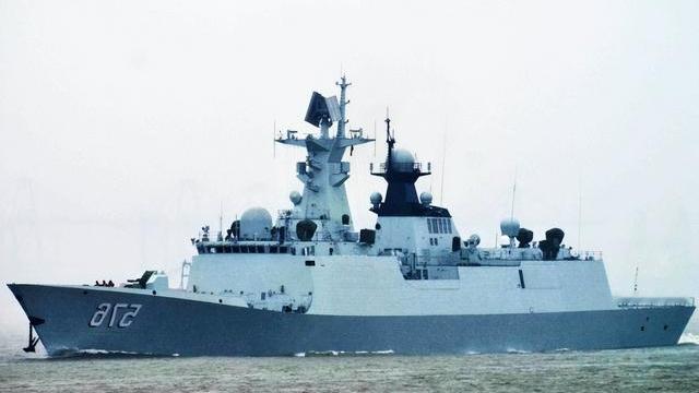 霍尔木兹海峡七日巡航！中国护卫舰无声定海神针美伊局势紧张之际，全球目光聚焦