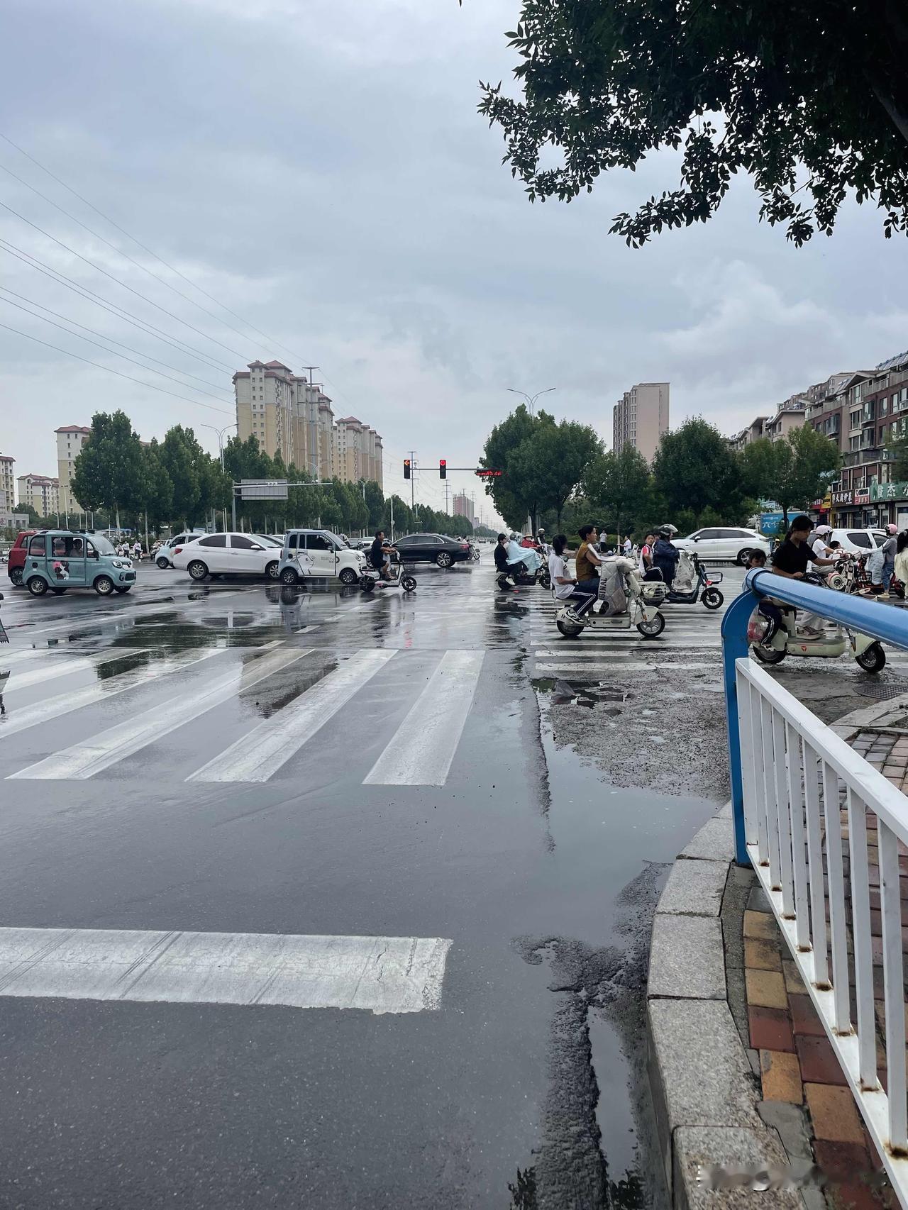 提前通知，都做好心理准备吧，再过8天，也就是9月7号全国各地就正式进入白露