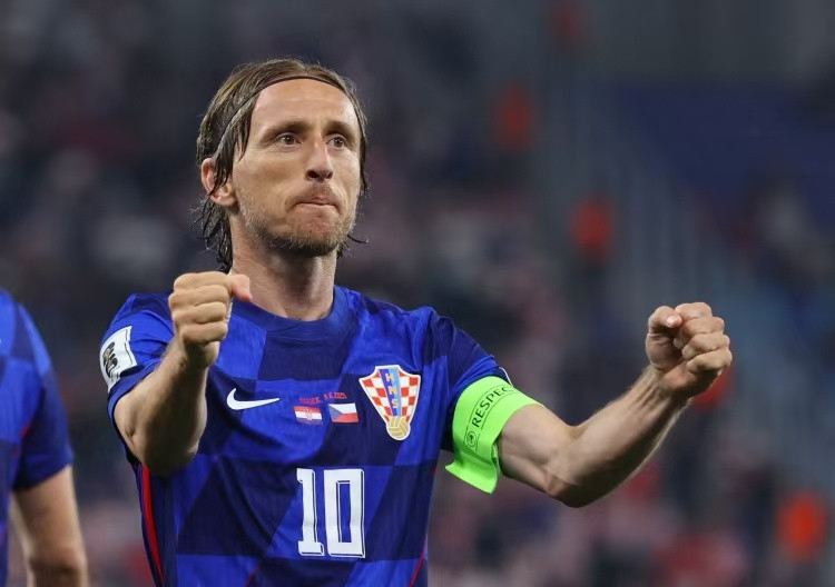 莫德里奇等待C罗！今晨，克罗地亚3-1击败法罗群岛，提前1轮晋级明年世界杯正