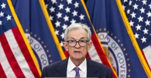 我就说全世界的金融资本是一体的。你看这次美国对美联储主席鲍威尔发起了刑事调查。按