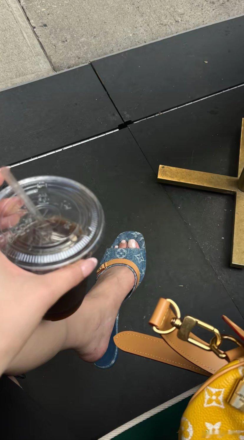咱就说美脚美甲