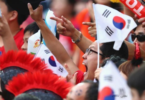 韩国网友提出一个问题：“要是日韩联手，几天能攻下中国？”话音未落，印度网友在底下