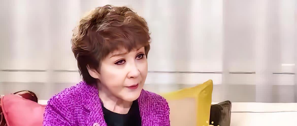 78岁的丁珮，隔了52年终于开腔，三句话掷地有声。她强调是李小龙主动追求自己，人