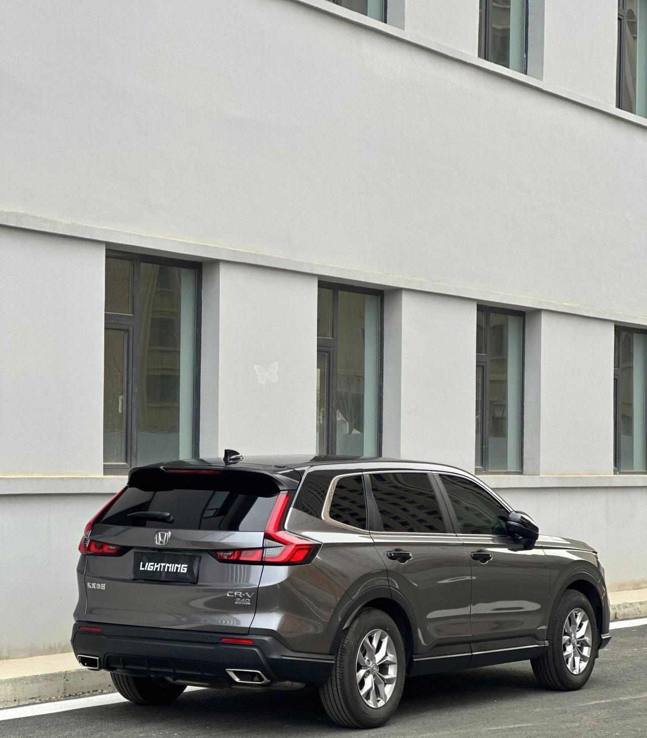 东风本田crv改这个灰挺高级呀当家用CR-V遇上液态金属枪灰，瞬间撕掉平庸标签！