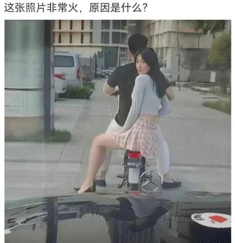 眼神已经告诉你了，只要你想她随时可以是你女朋友[捂脸哭]