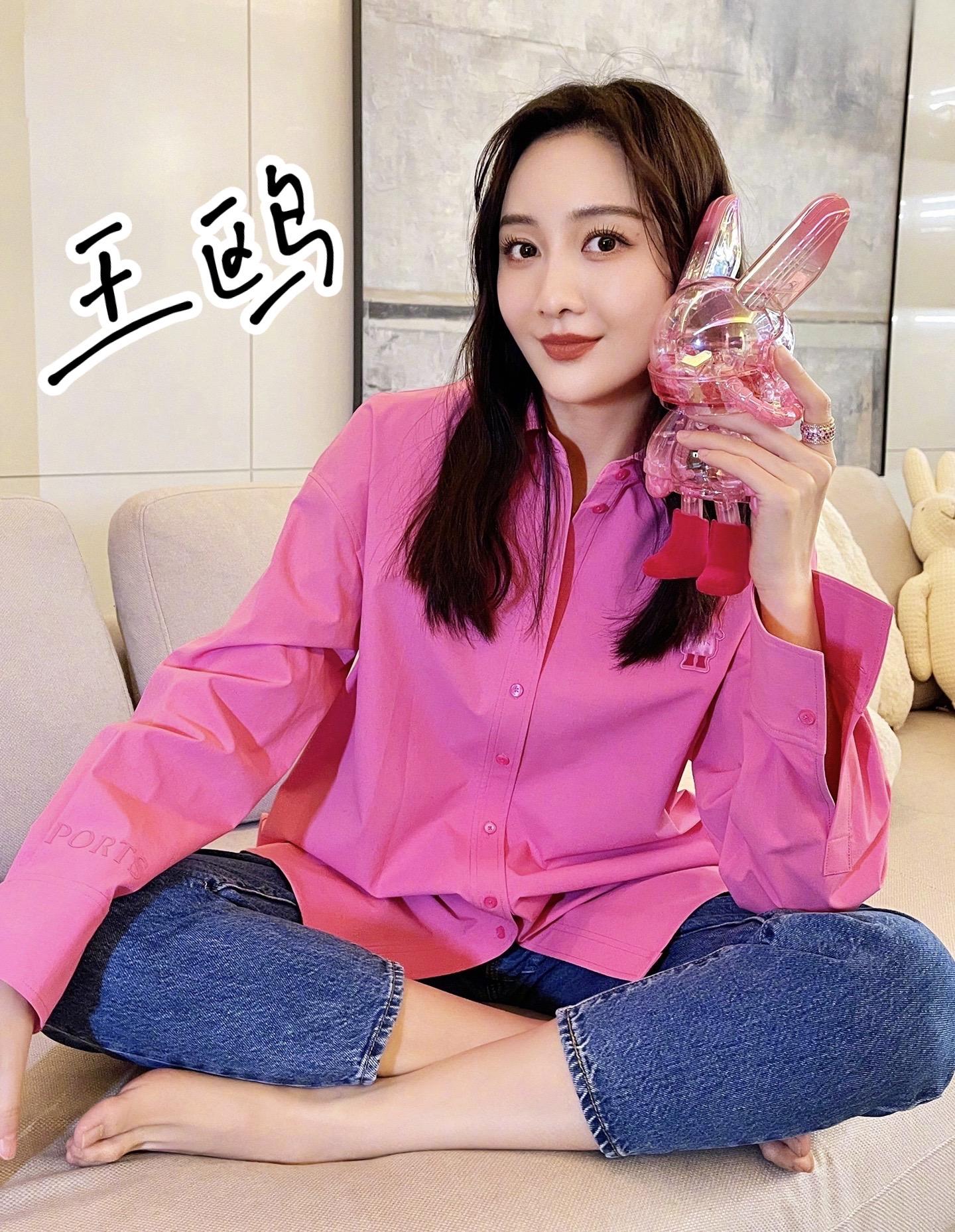 王鸥。