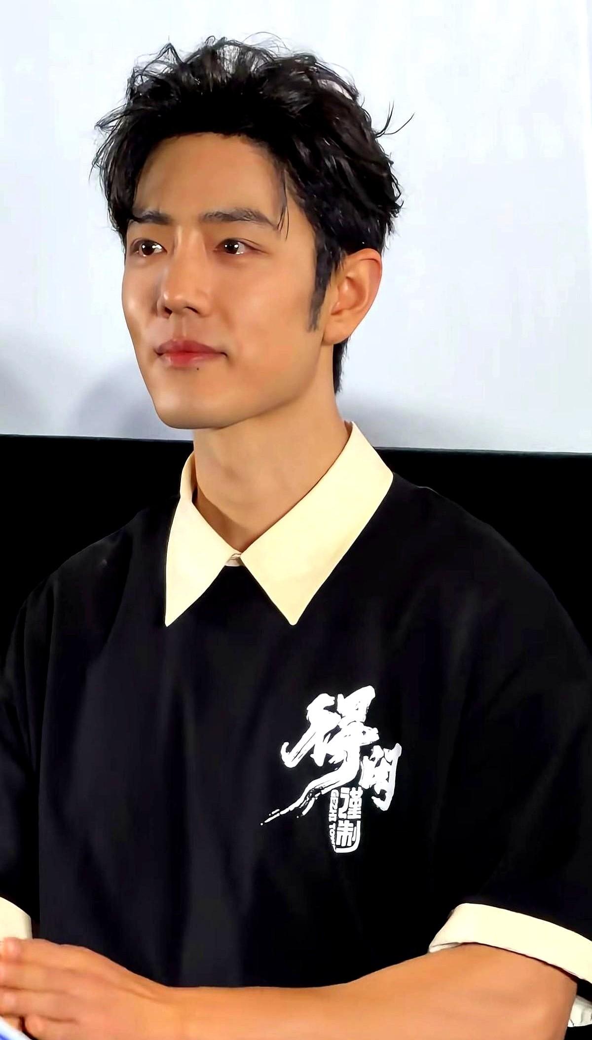 肖战新片票房被嘲翻车了？清明档上映的《得闲谨制》，首日预估票房才两千万，排到