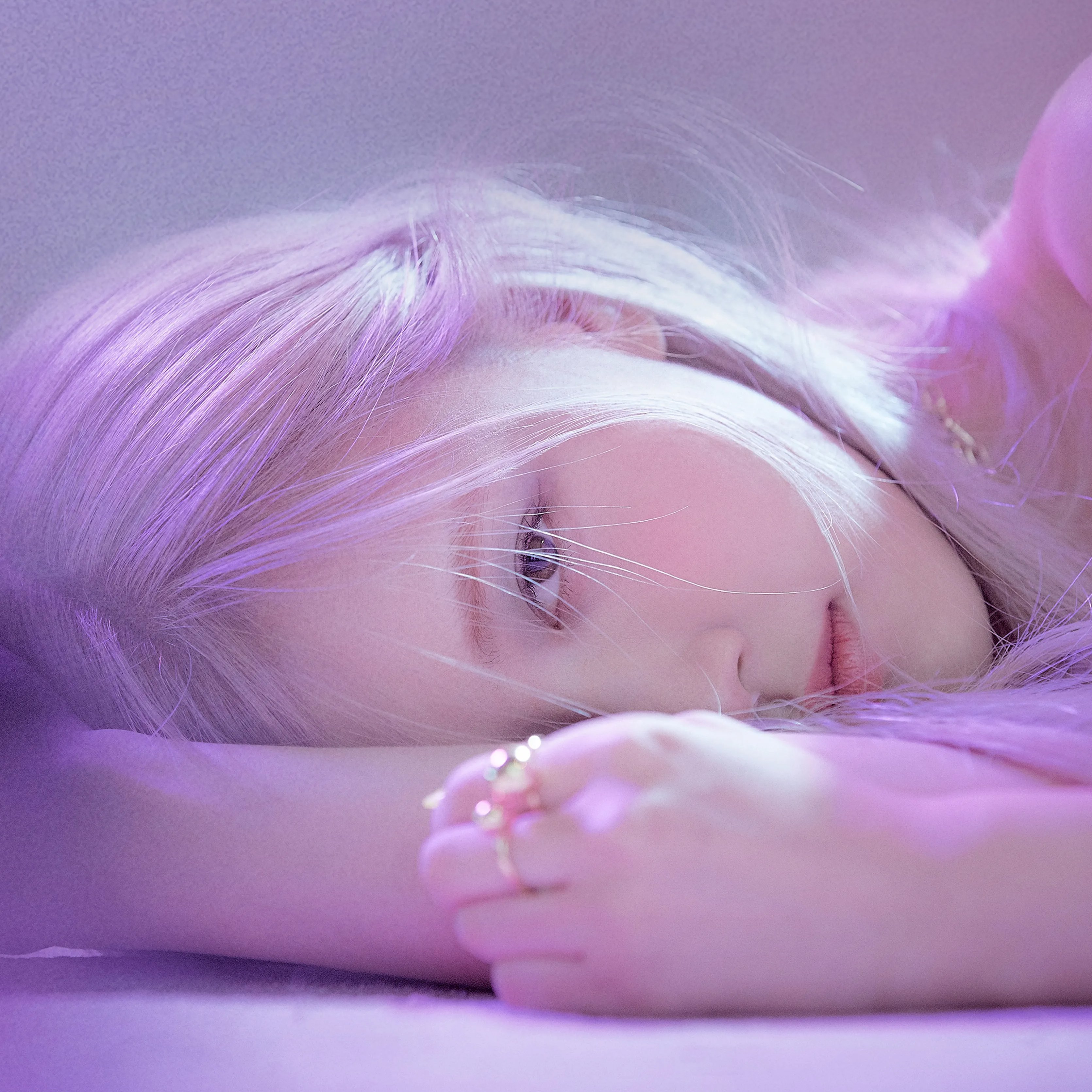 ROSÉ《-R-》CircleChart销量突破9️⃣9️⃣万张朴彩