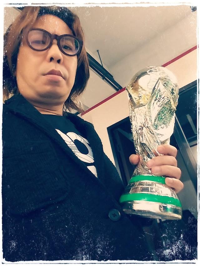 66岁「娱圈鬼才」两任前妻再婚做豪门阔太，亲自教年轻人发财之道！现年66岁的「