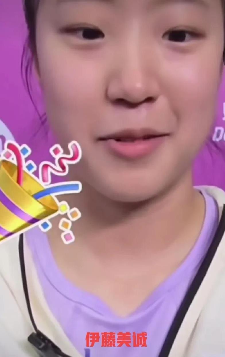 看看申裕斌是怎么评价当今女运动员的？记者提问：哪个运动员正手最好？回答