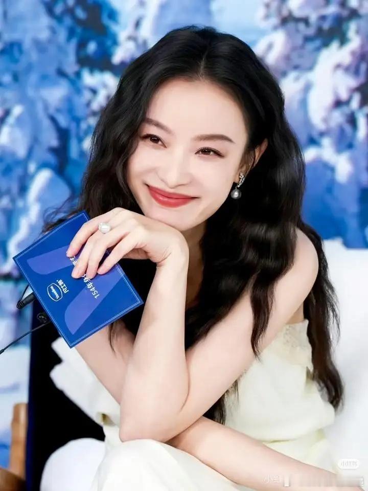 倪妮为什么不结婚？不是没人馋她的身子，也不是她年龄大了，而是38岁的她认为爱情是