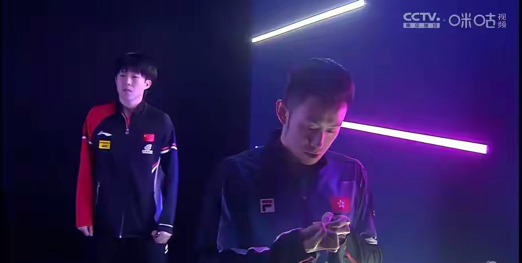 这样的排面只有哥姐才会有[大笑]，央妈不管多晚总是第一时间送上祝贺[比心]恭喜