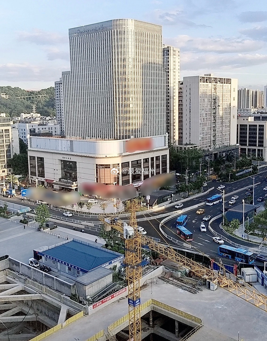 加快施工的福州站南广场综合改造二期届时将形成“地下一层综合换乘大厅+地下二、三层