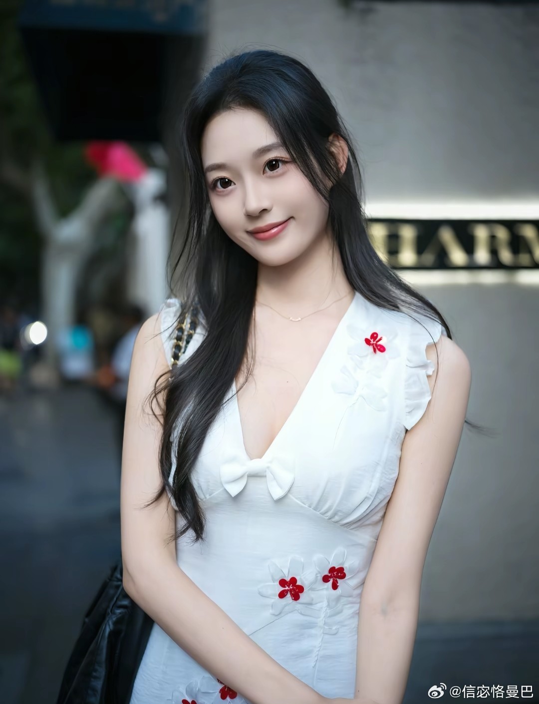 小姐姐气质穿搭美女