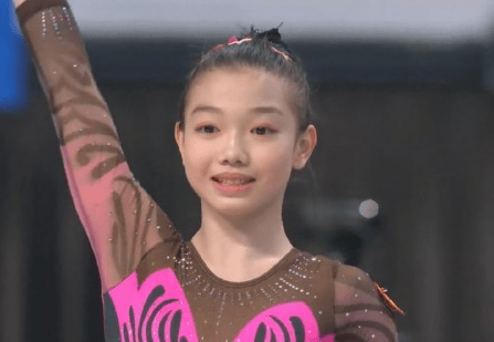 全运会平衡木决赛: 柯沁沁夺金, 张欣怡张清颖分列二三