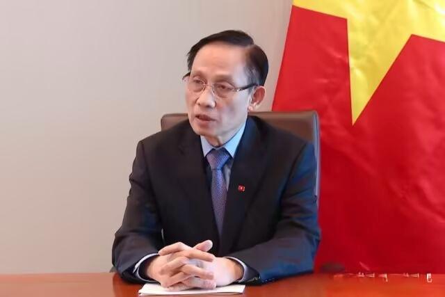 一门生意经！越南外长黎怀忠的说法蛮有意思的，他说苏林的美加之行，强调了越南在新时