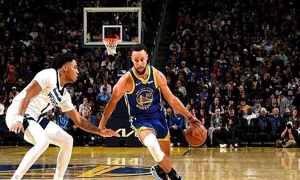 库里复出轰下39分那天，我才真正看懂了NBA最大的幻觉。不是库里不够强。他复