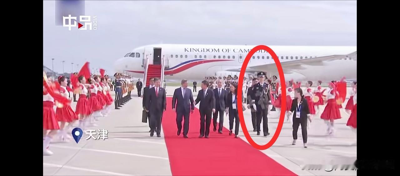 不知道大家注意到没93阅兵各国政要陆续抵达中国欧美人普遍身材高大我们