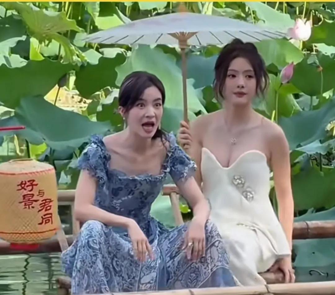 一个动作却意外暴露了李晟真正的人品在节目中，李晟跟蔡文静挨着坐，但没想到，李