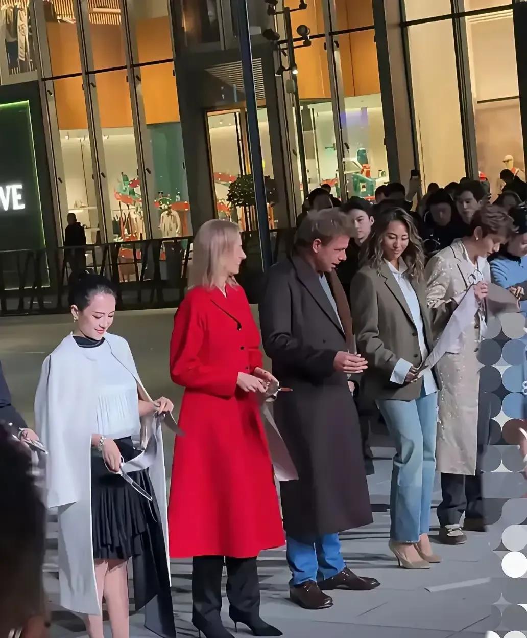 你以为章子怡在零下穿裙子是硬扛？她的裙子比你的羽绒服还暖。1月6日北欧电影节