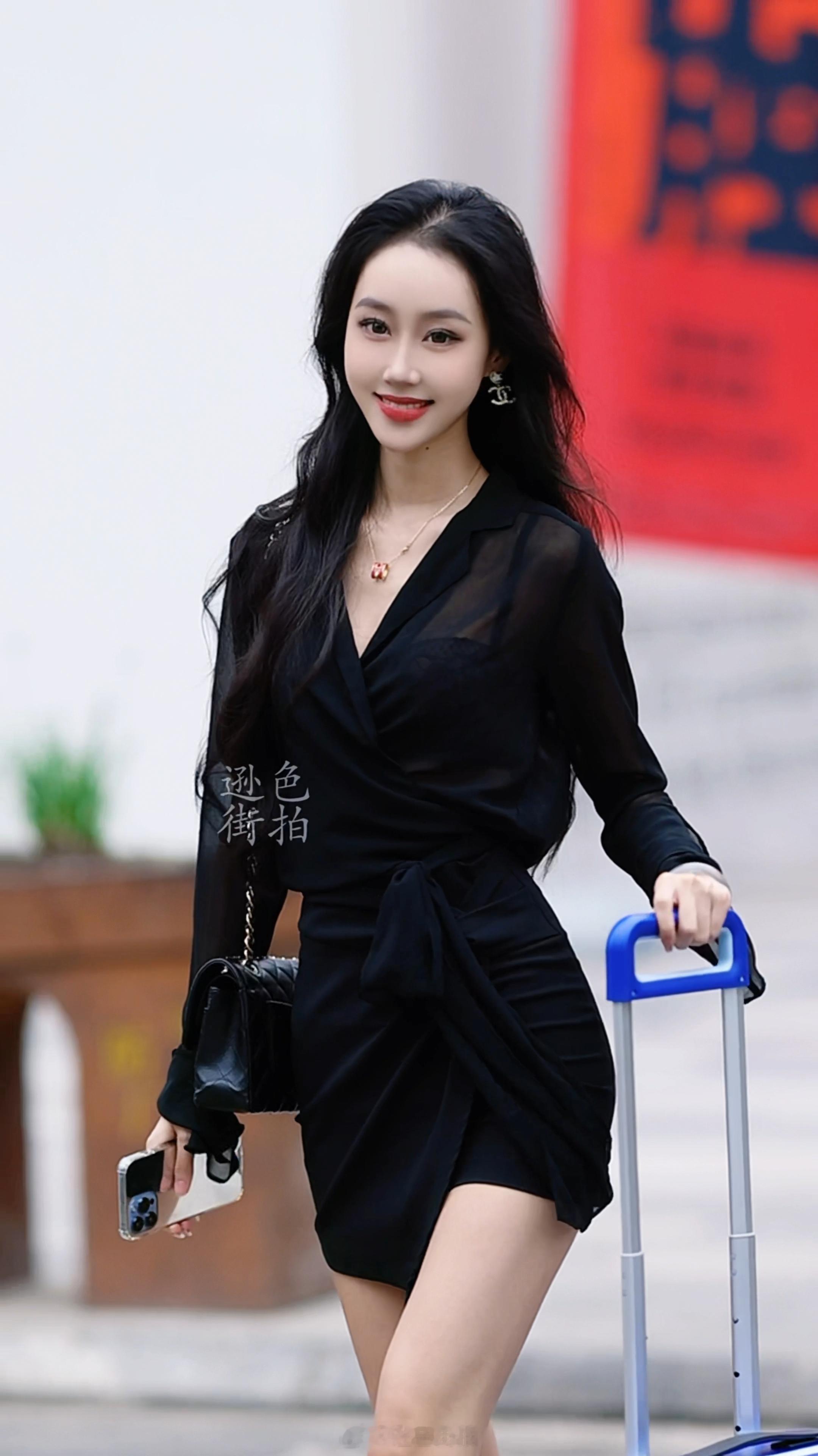 【成都街拍】周六，宝贝们早安！丨摄影拍照