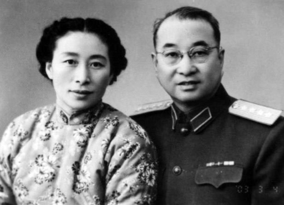 1949年，陈赓突然把小姨子王璇梅叫进屋，神秘兮兮地说：“我给你介绍个男朋友吧！