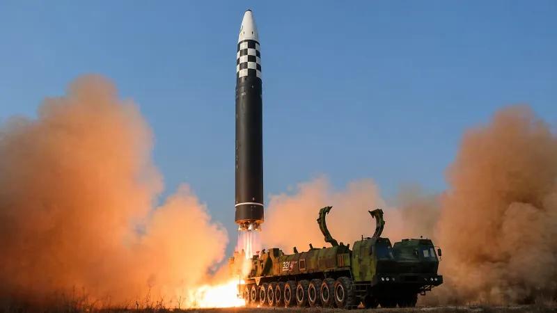 美国对朝鲜核武器表示担忧！4月29日，据彭博社的消息称：“朝鲜的核武库正在逼近