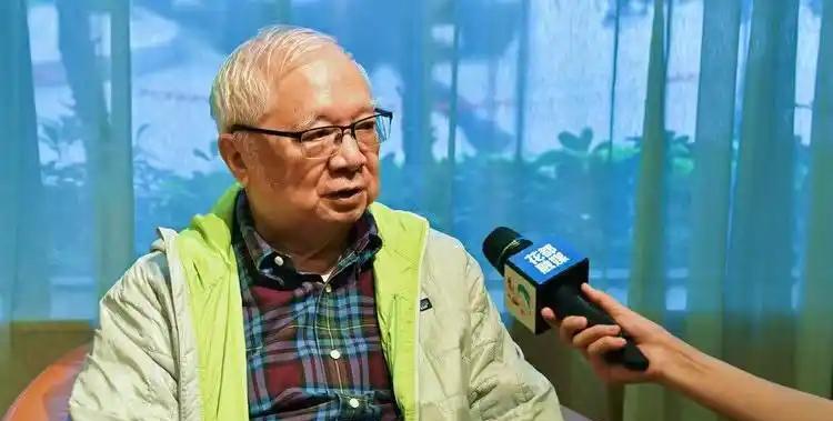 上世纪90年代，香港富商胡应湘耗资30亿元建造虎门大桥，曾豪言：收回成本后就把大