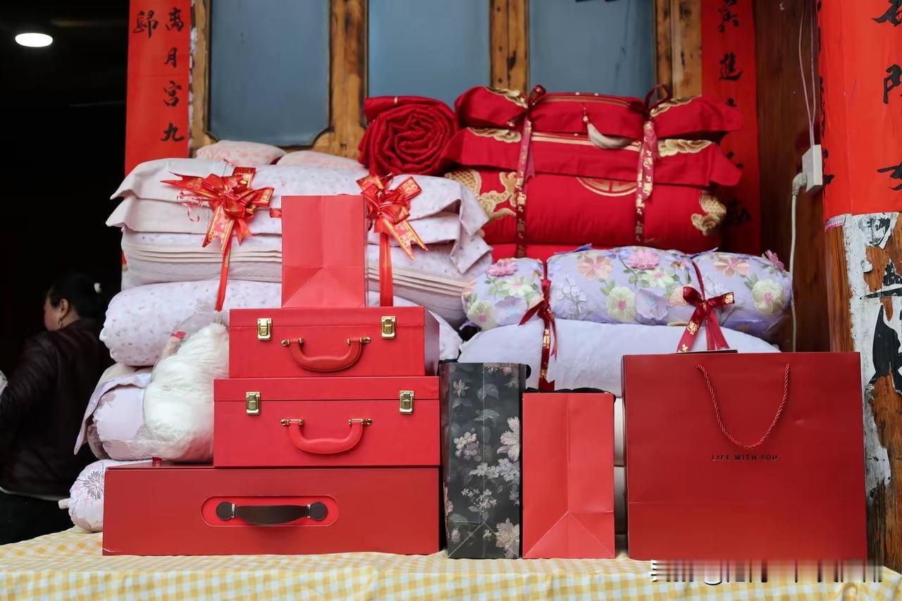 贵州给江西好好上了一课，千万不能把婚姻做成生意啊。贵州岳父婚礼现场给女婿退