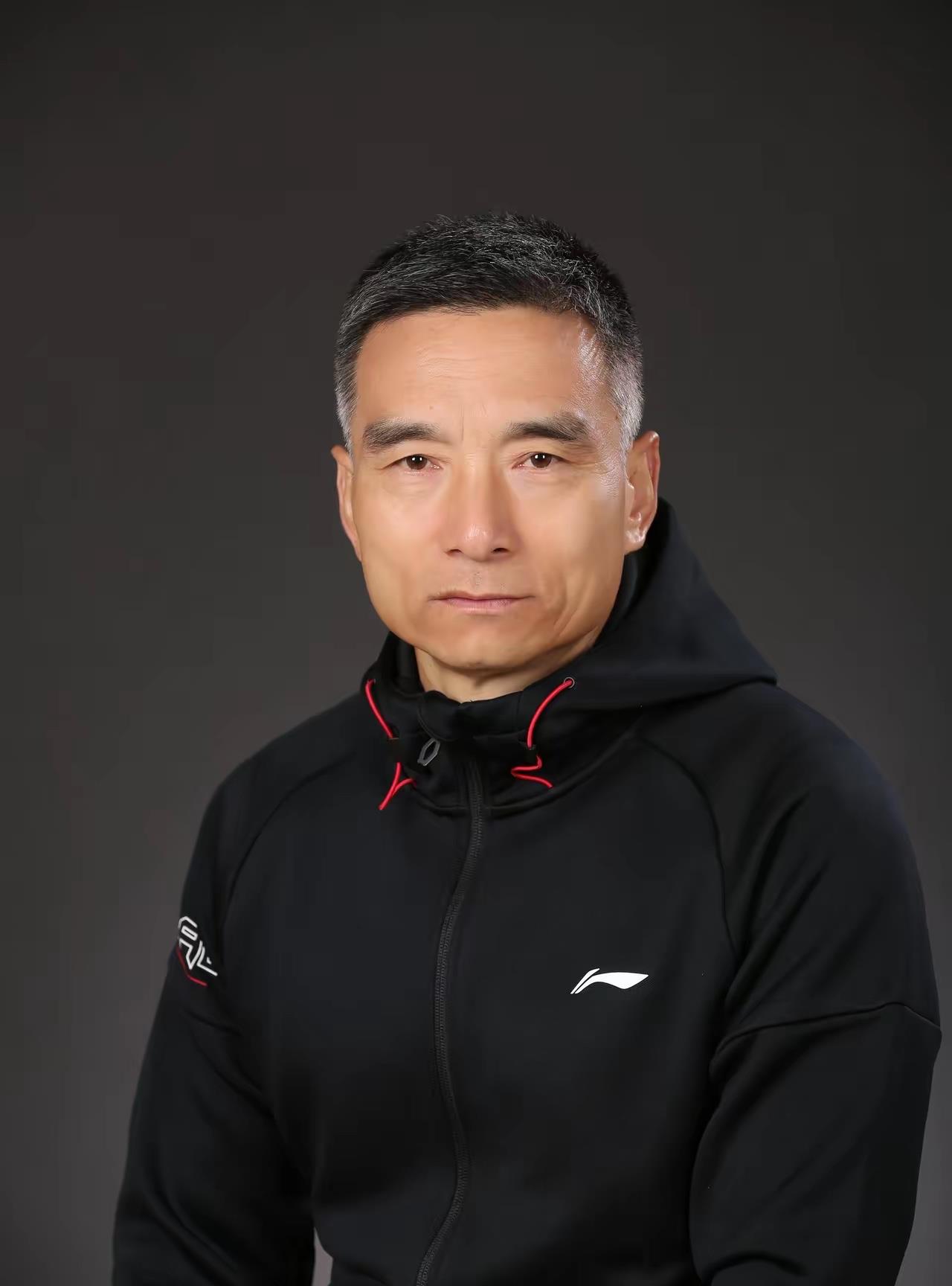阿根廷3:2埃及，对于这两个争议判罚，咱们中国金哨级裁判，做出了最根本的解释。其