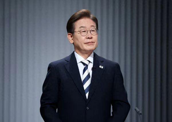 李在明很狡猾很厉害根据《newsis》报导，李在明曾被媒体追问就“台湾有事”