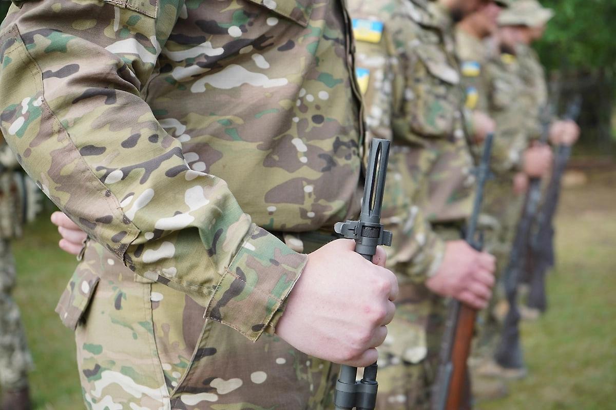 波克罗夫斯克附近紧急增兵：基辅紧急将精锐拉向前线基辅向波克罗夫斯克地区部署特种