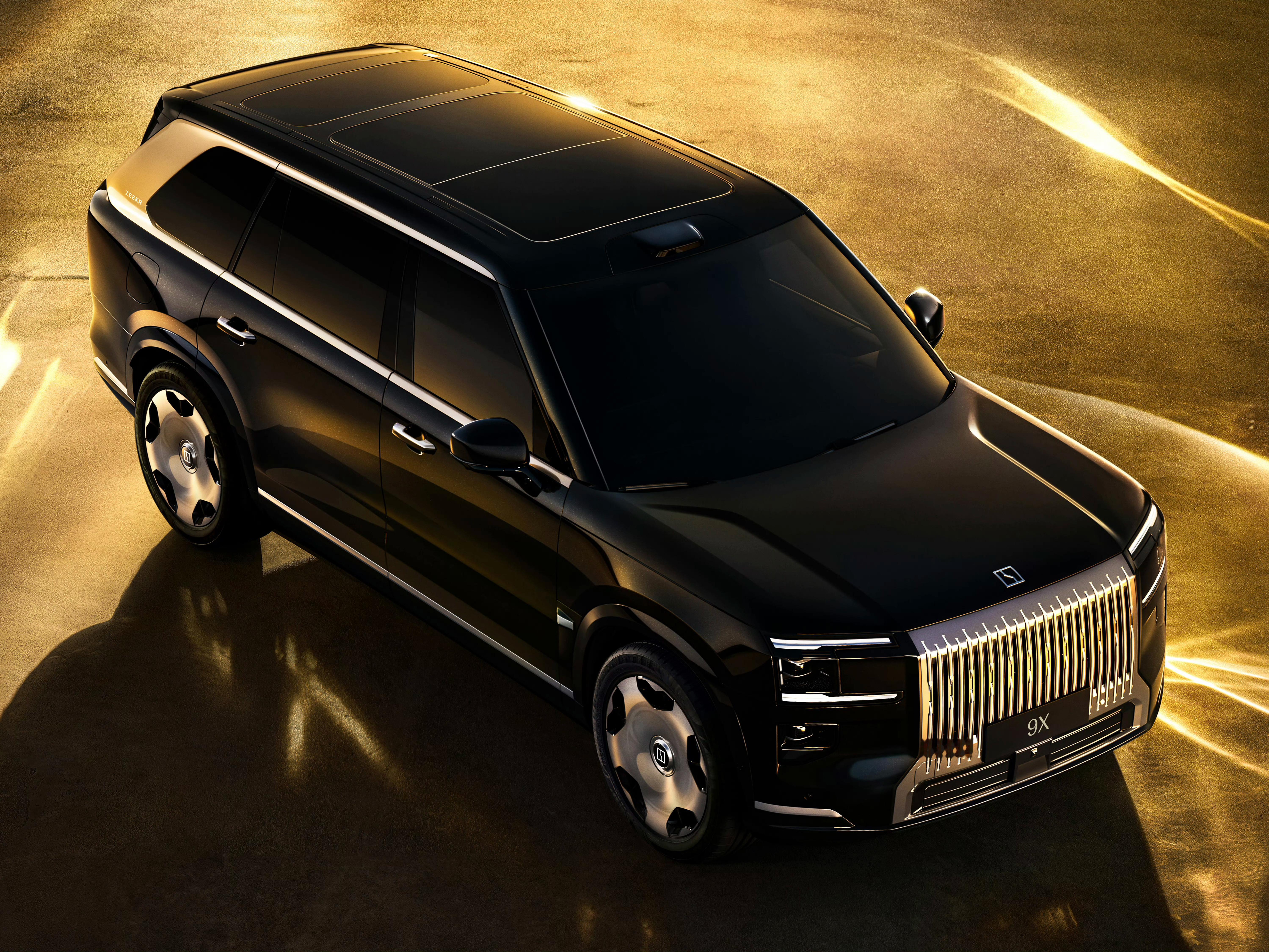 极氪9X、领克900、银河M9，吉利集团今年这三台大型SUV势头真猛。价格上，实