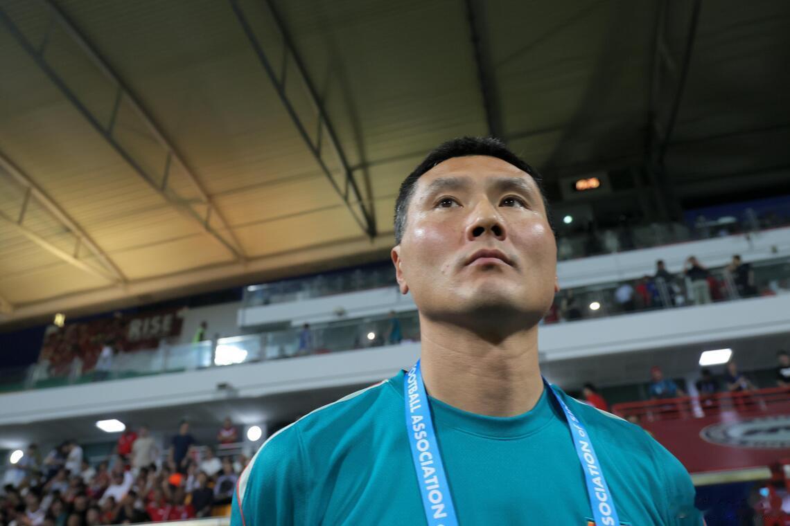 国足亚洲杯国足国足赢球排名反超泰国换人后控制力下降中国男足国家队时隔两年之后