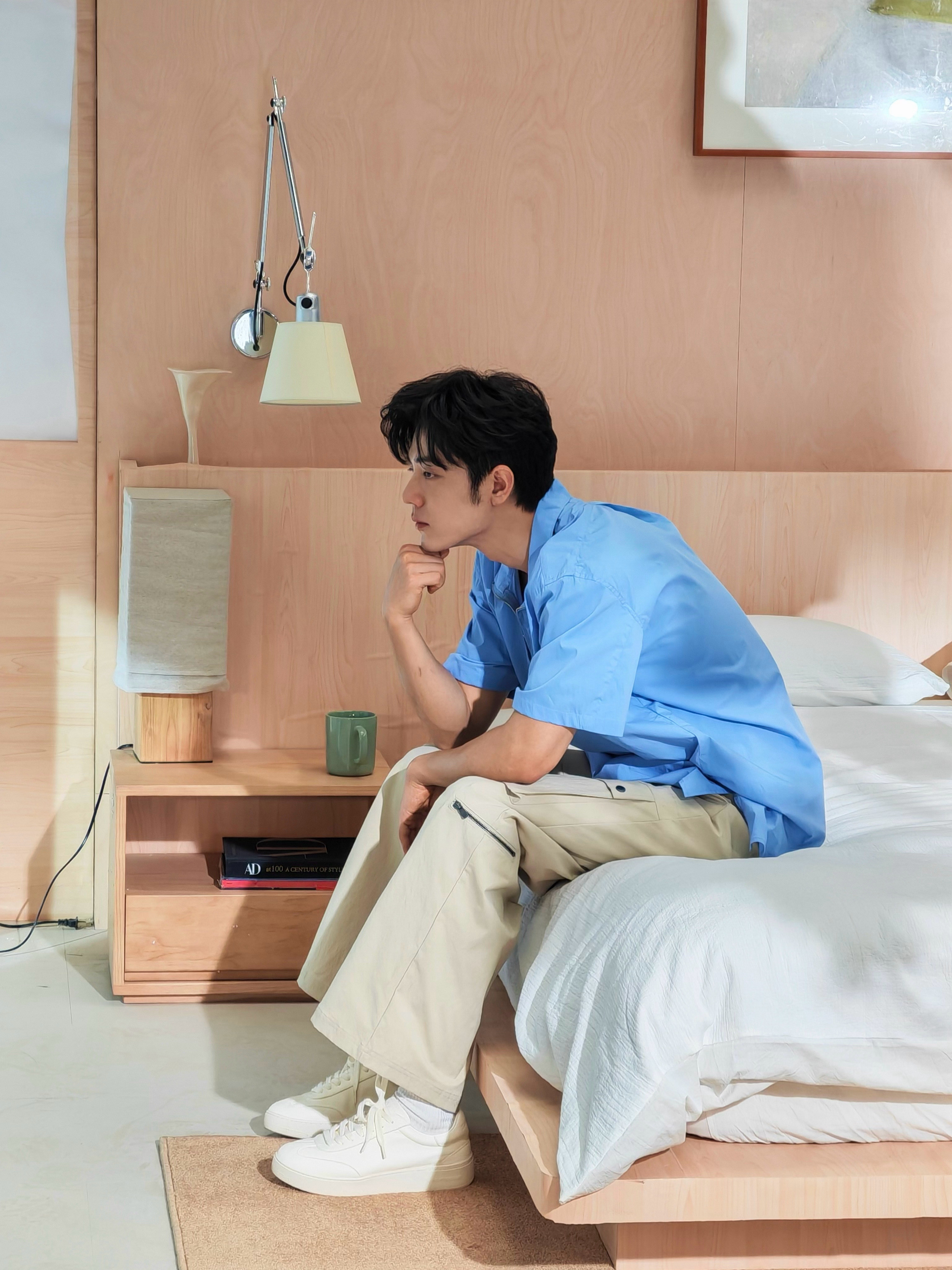 肖战六神花絮live，也是给热到了，赶紧用六神冰爽一下！