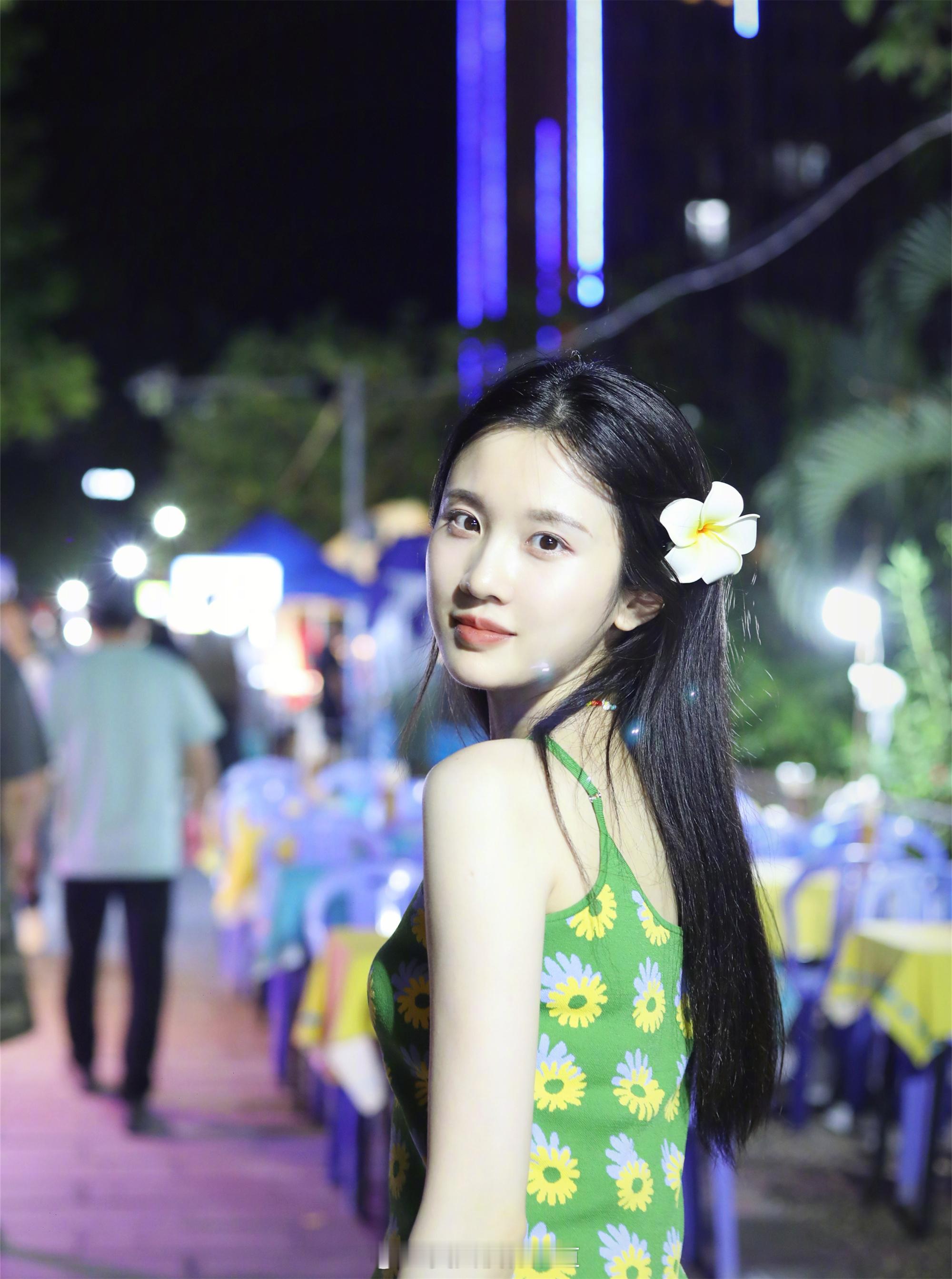 张慧雯夏日青春色彩​​​