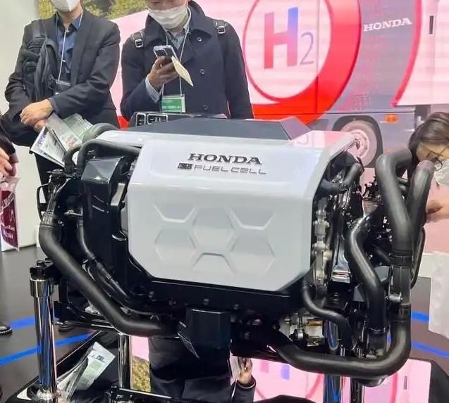 🌞日本最先研究出了氢能电池，于是日本申请了上千个专利，独家生产，等着躺着挣