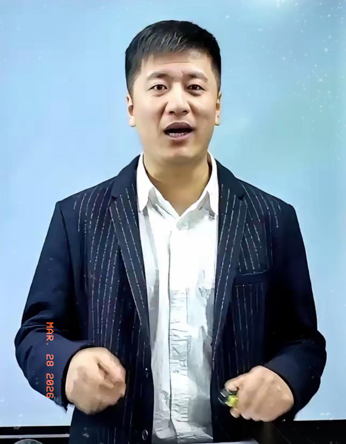 张雪峰这事办的，真不是一般人能想到的。老父亲走了，他把老母亲从老家接到了苏州。