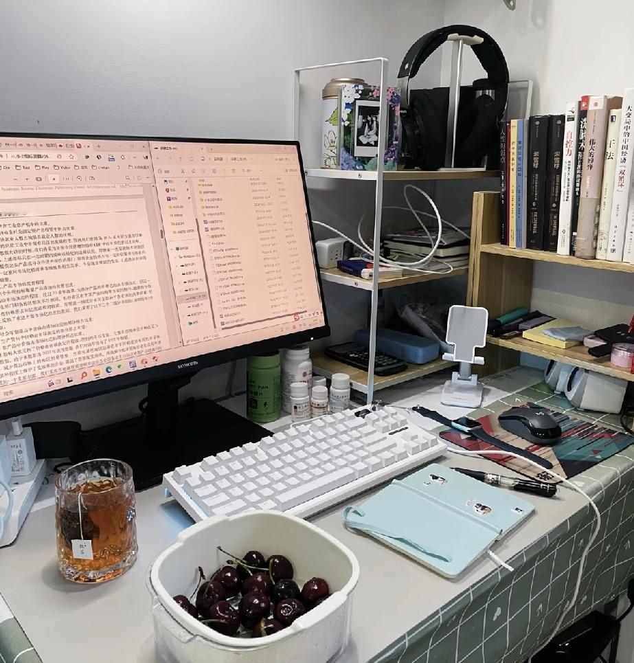 国家号召博士拿硕士学历？世上不是让博士放弃硕士学历。而是让博士同时读跨专业跨