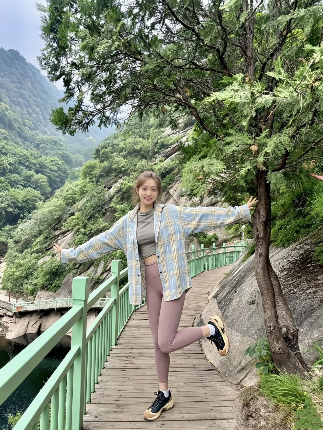 京郊平缓峡谷徒步 避暑吸氧好地方