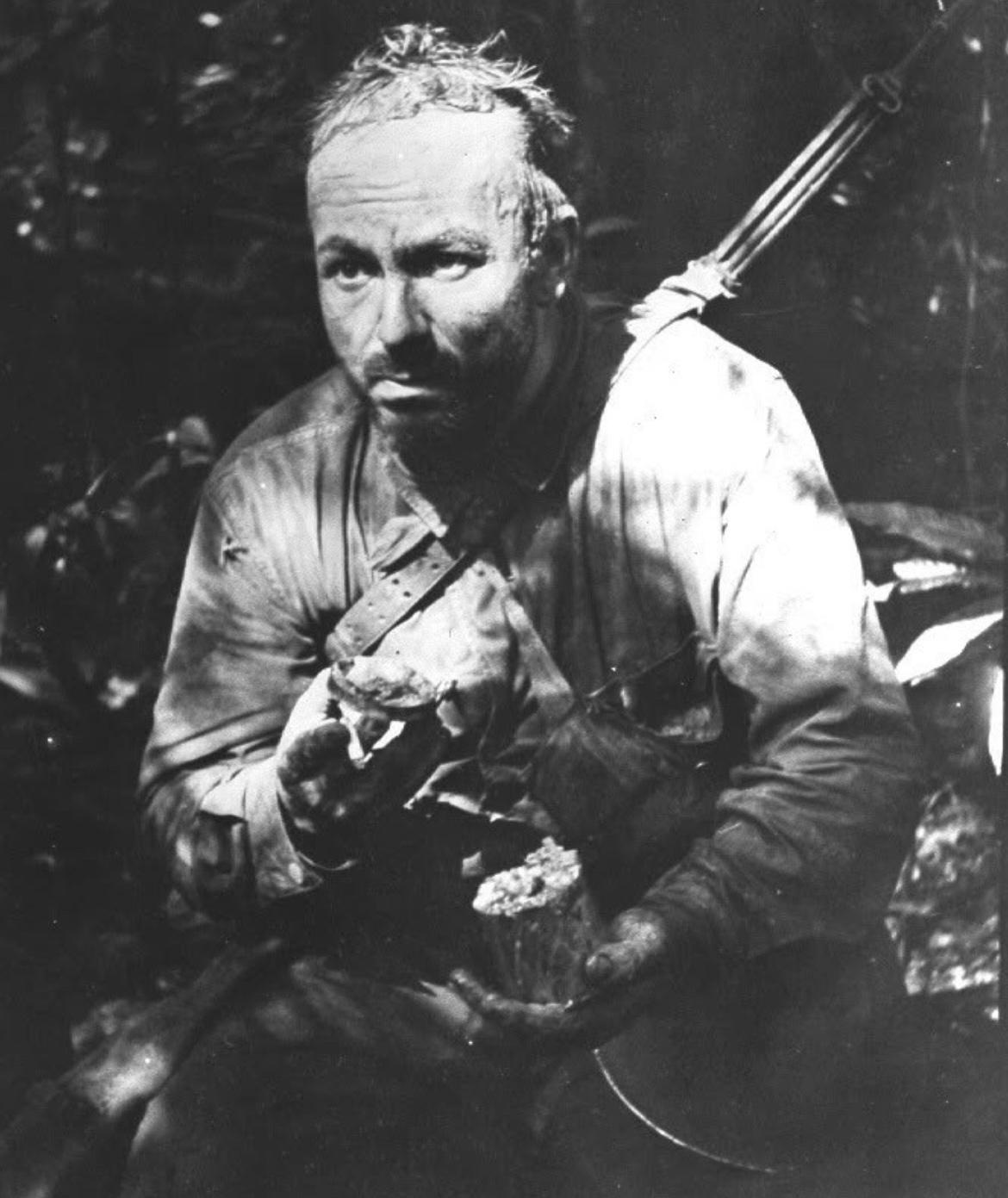 1943年7月美国陆军通信兵的照片，照片中是第172步兵团第1营