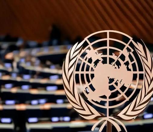 美国欠21.9亿死赖着不还，联合国都快揭不开锅了，中国直接掀了底牌 6月30