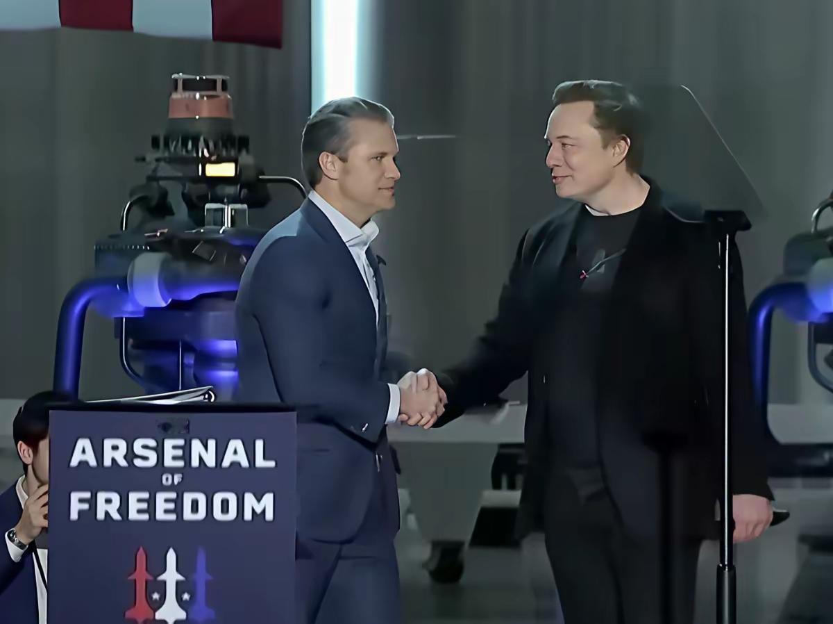 美国明牌了！特斯拉用的AI系统要接入美军网络这事不是传闻，是五角大楼刚官宣