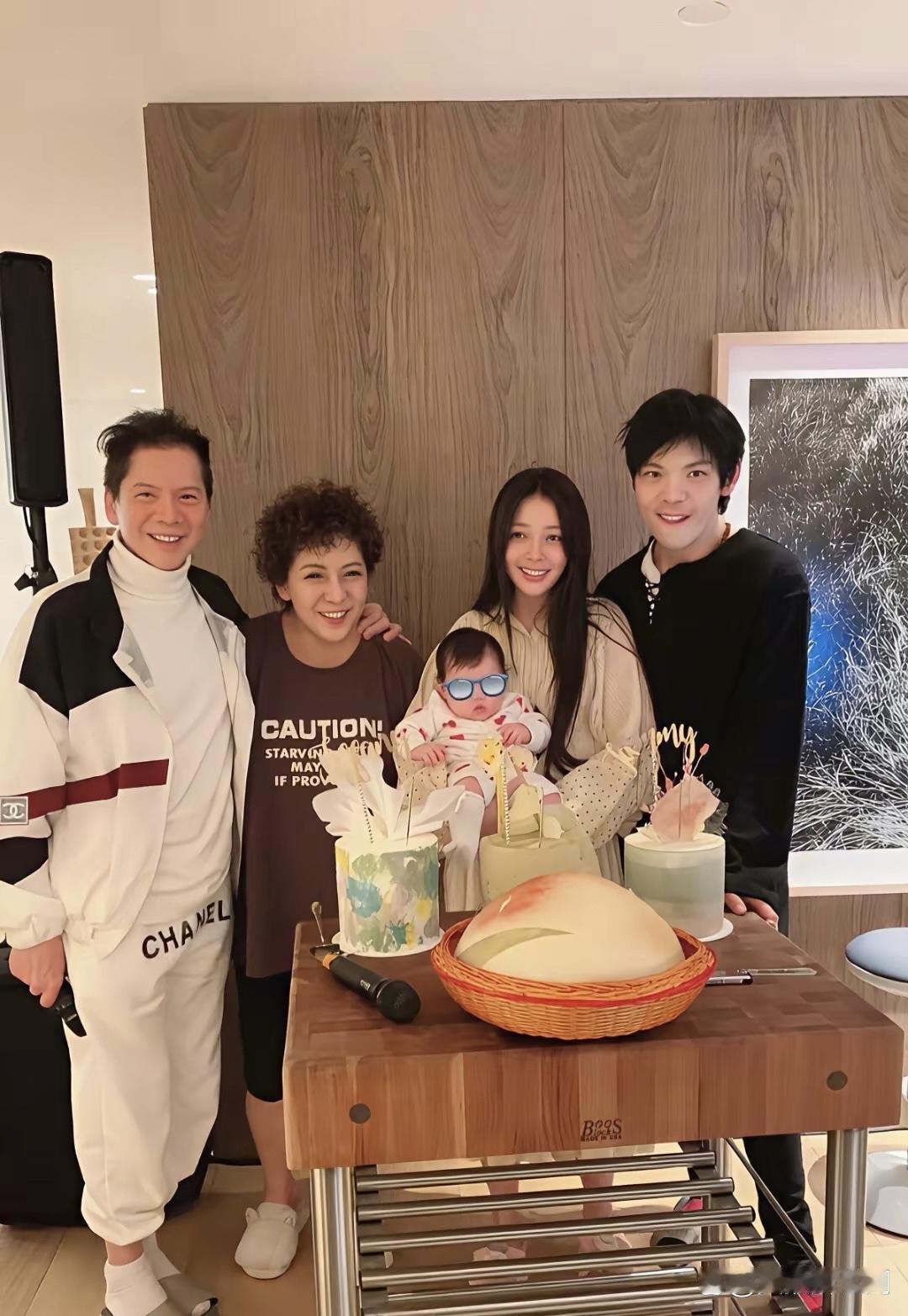 有钱人过生日的蛋糕好好看啊，真的头一回见！