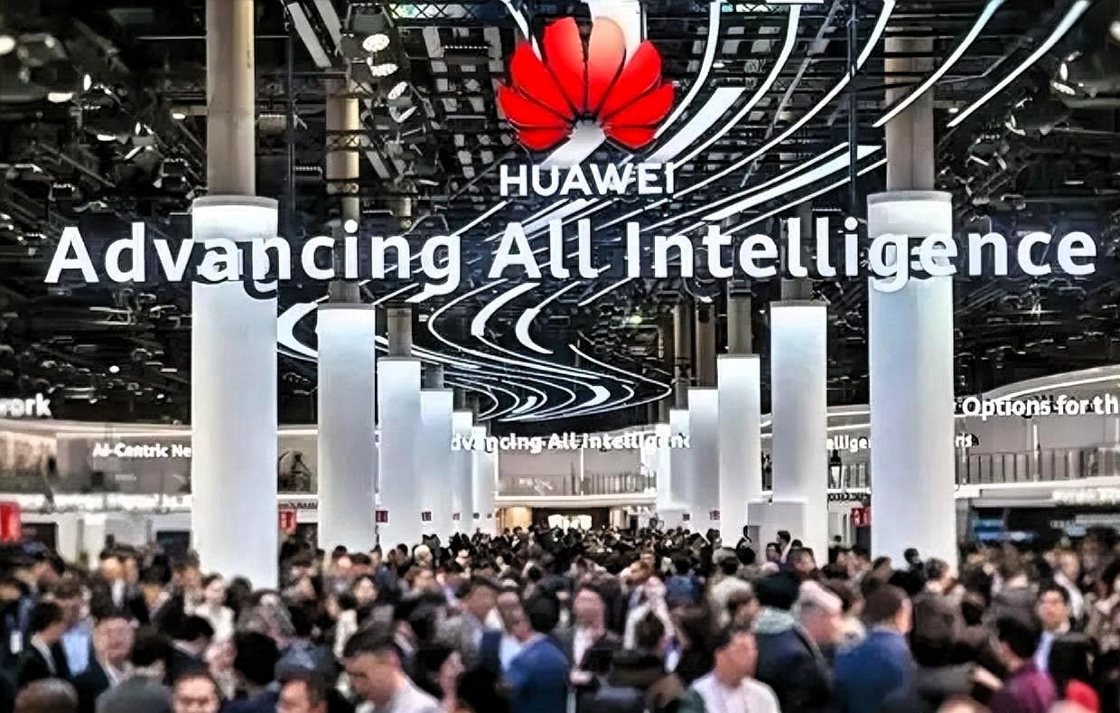 打脸全球！华为MWC26低调亮剑，5G-A+超节点双杀，中国科技硬实力震撼海外