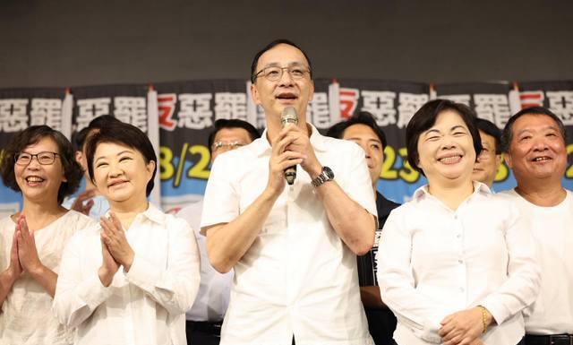 卢秀燕若若对党务袖手旁观，可能被认为只是精于算计，不愿分摊党的责任国民党主席选