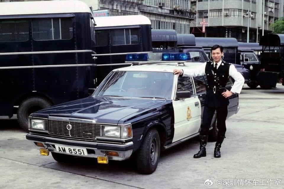 老照片，八十年代初香港的皇冠警车​​​